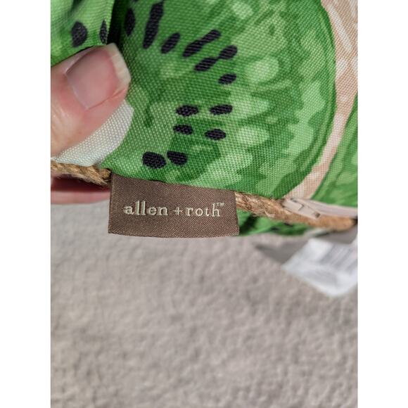 allen + roth 2 Graphic Print Tossed Kiwis w/Geo Square Throw Pillow Outdoor - Picture 7 of 8
